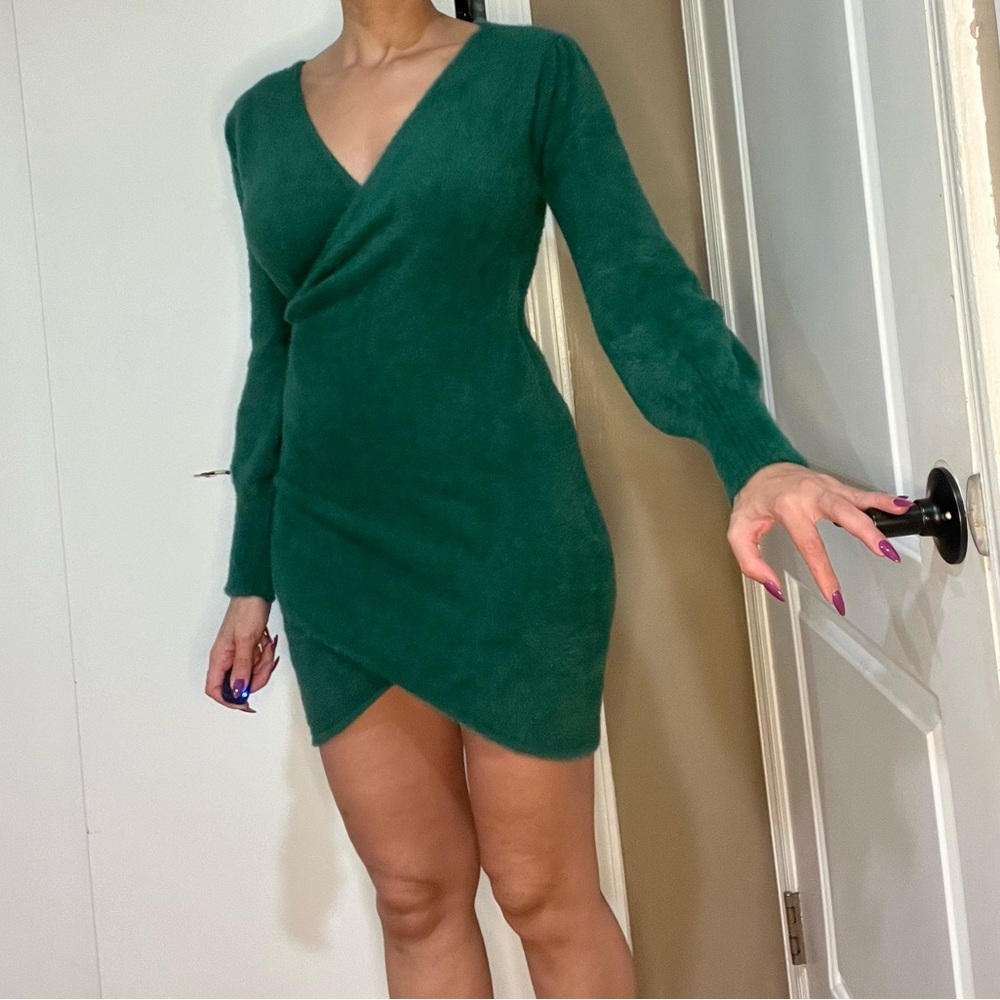 Elegant Green Wrap Dress